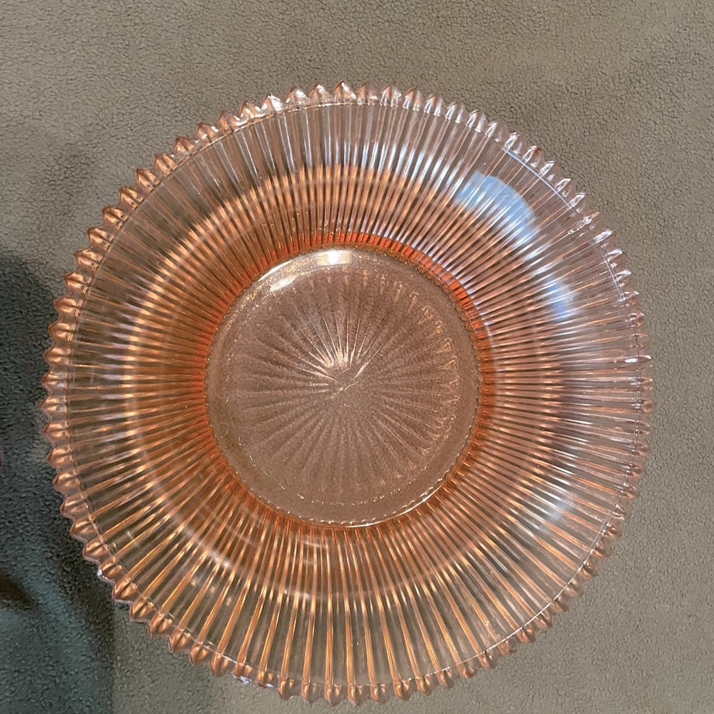 Gorgeous Vintage Midcentury Vertical Ribbed Pink Glass Bowl